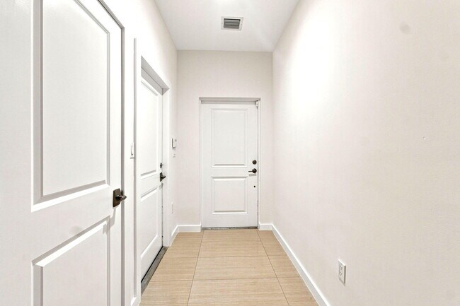 Foto del edificio - 432 SE 16th St