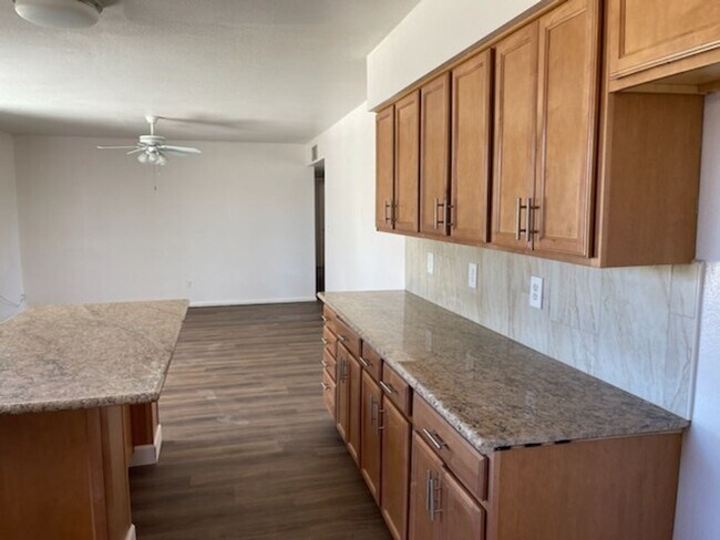 Foto del edificio - Mesa 4 bedroom rental