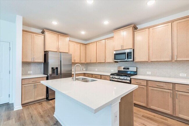 Building Photo - 108 Makinaw Rd