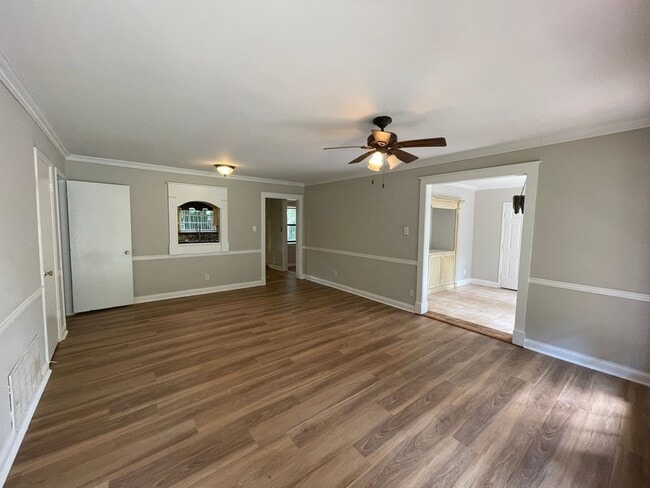 Foto del edificio - 260 Timberlane Dr