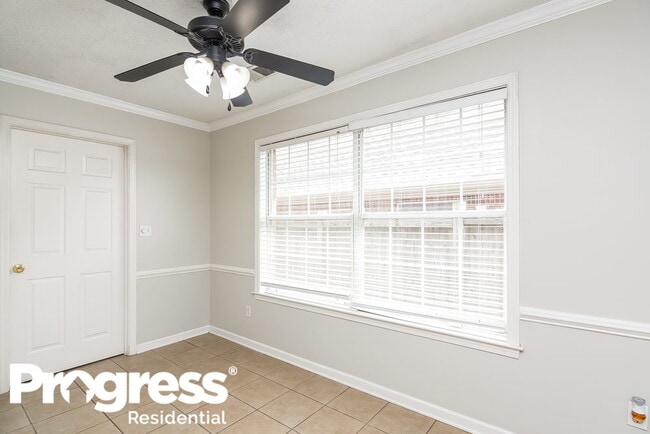 Building Photo - 1851 Timber Way N