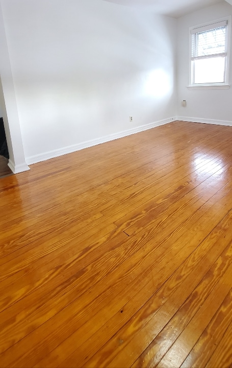 Building Photo - 70 Hobart Pl