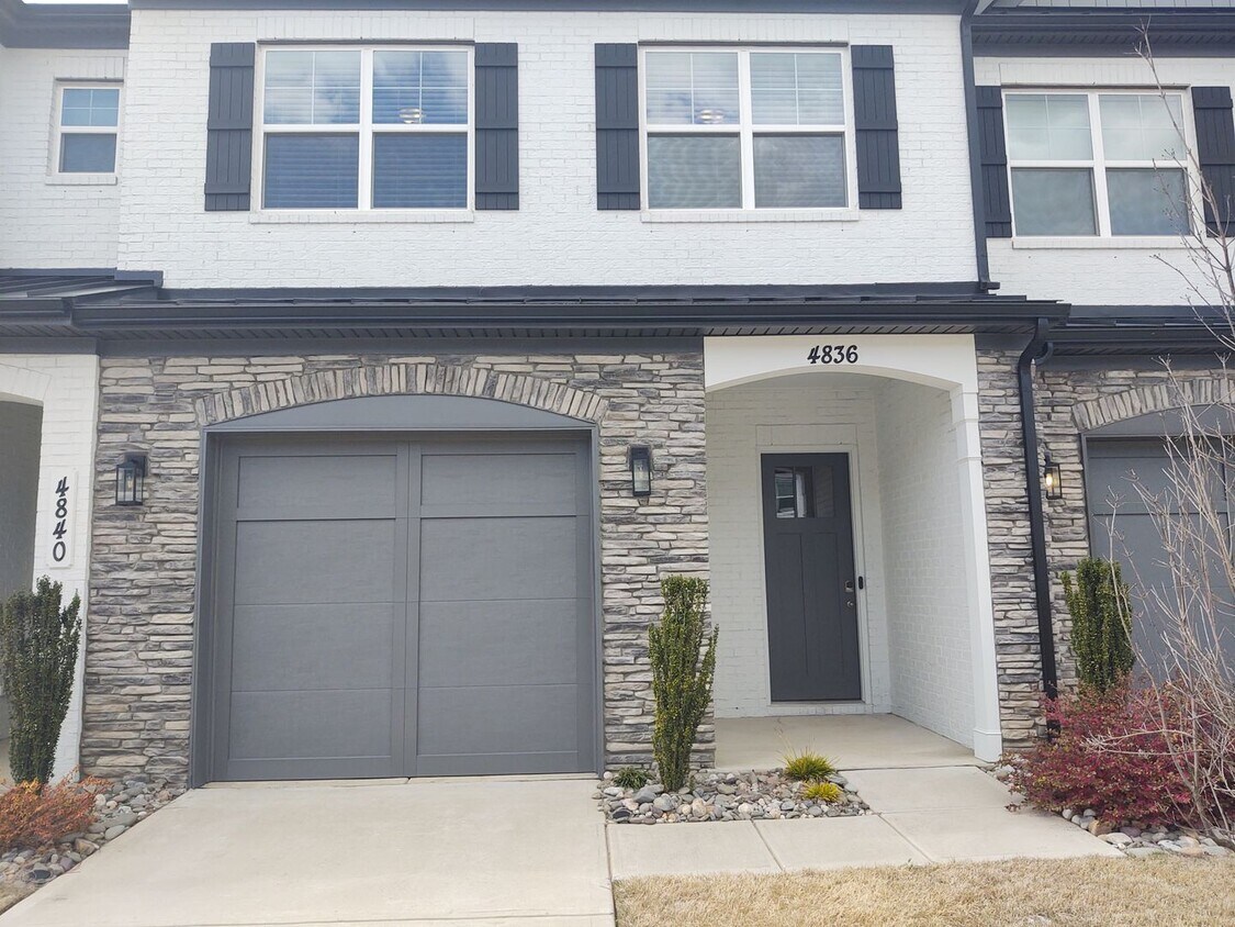Primary Photo - Move-in ready Townhome located in Blanchar...