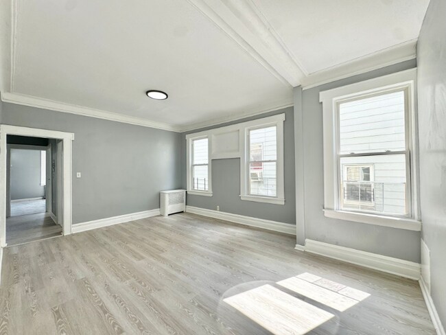 Building Photo - 47 Eckert Ave