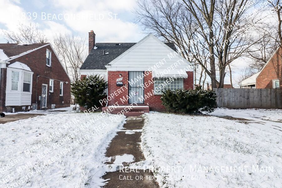 Primary Photo - Charming Detroit Home with Spacious Interi...