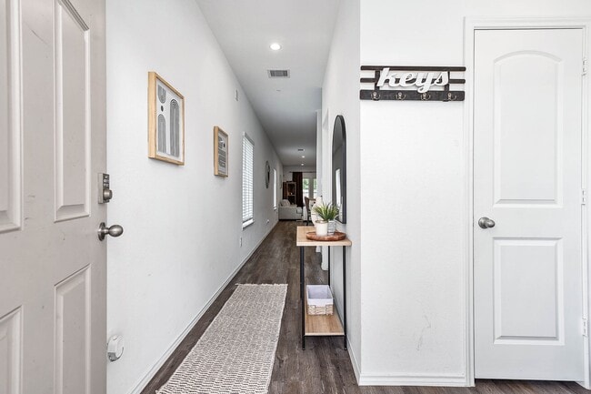 Building Photo - 24214 Montcliff Bend Ln