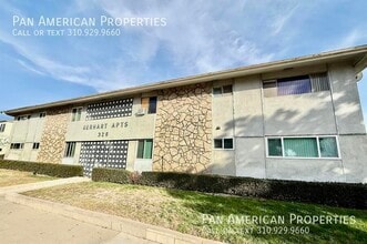 Building Photo - 326 S Gerhart Ave