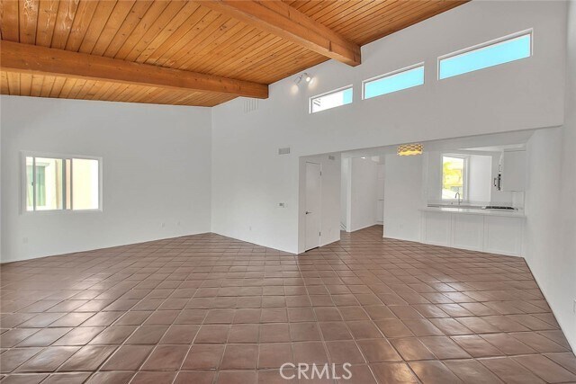 Foto del edificio - 310 Bayview Dr