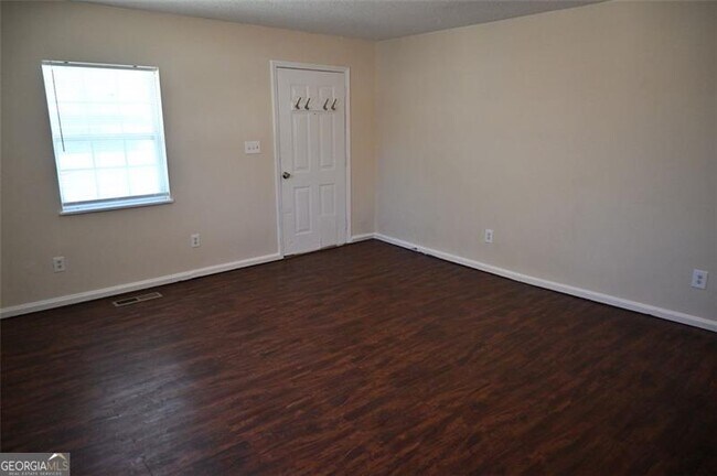 Foto del edificio - 6327 Cooper St