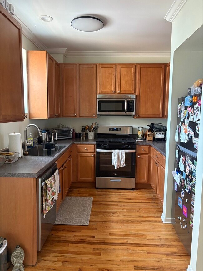 Foto del edificio - 4309 N Troy St