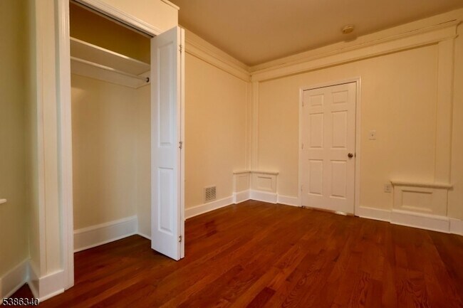 Foto del edificio - 484 S 16th St