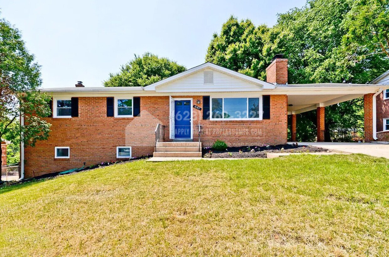 Foto principal - 8107 Daniel Dr