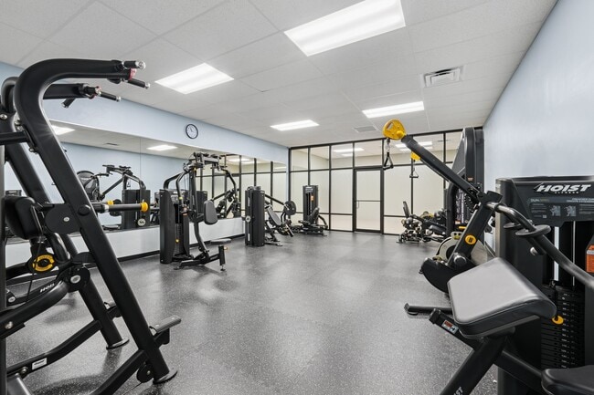 Building Photo - Harbourtowne at Countrywoods