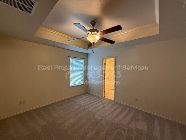 Building Photo - 4625 Fordham St