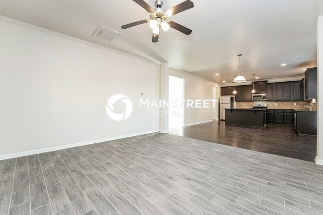 Foto del edificio - 4 Bedroom Pet-Friendly Home in Union City,...