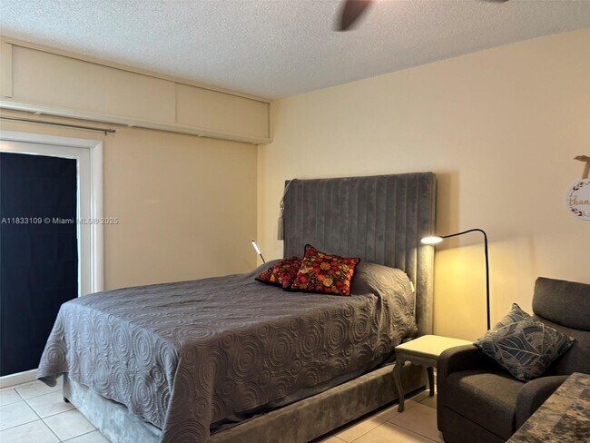 Foto del edificio - 15059 SW 96th Terrace