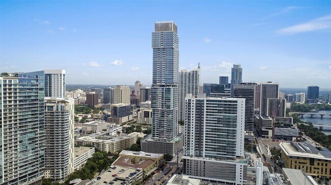 Foto del edificio - 301 West Ave
