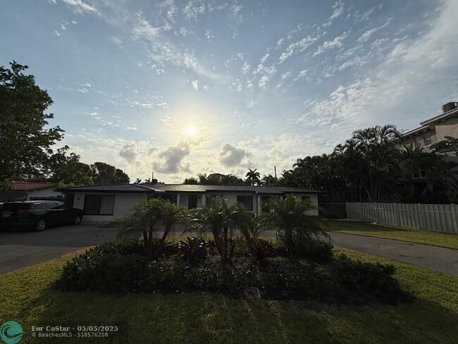 Foto del edificio - 1420 NE 26th Ave