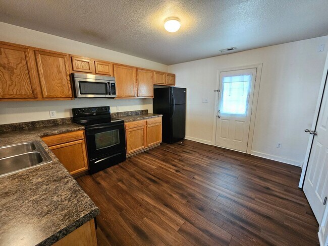 Foto del edificio - 2 Bed Townhome In Desirable Carolina Forest!