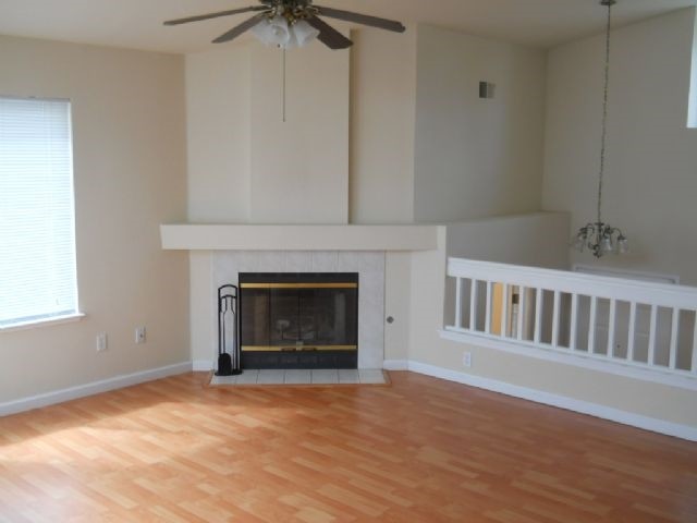 Building Photo - 3539 Pottery Ct