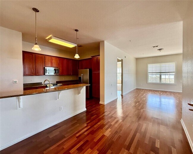 Foto del edificio - 3362 Robert Trent Jones Dr