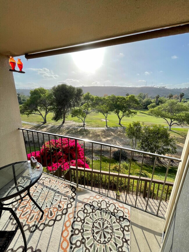 Foto del edificio - 6780 Mission Gorge Rd