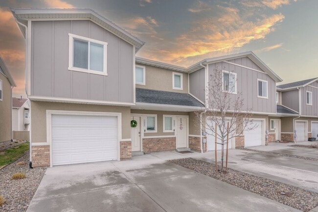 Photo - 7487 Geraint St Townhome