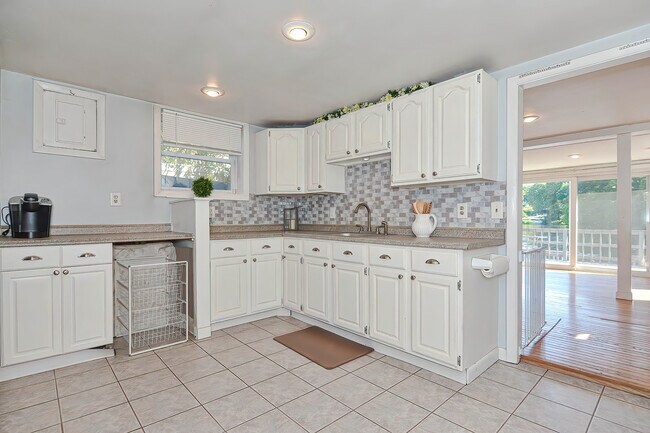 Foto del edificio - 71 Walnut Rd