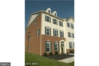 Building Photo - 24638 Johnson Oak Terrace