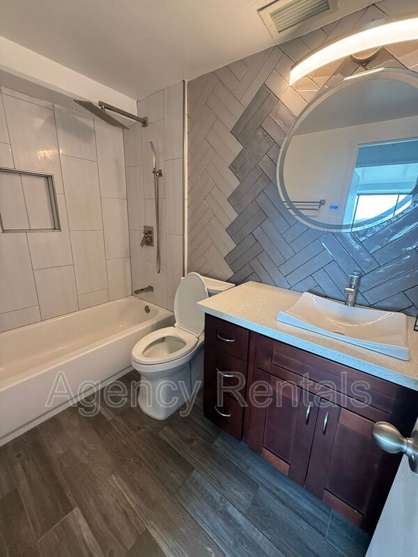 Photo - 2333 Kapiolani Blvd. #1405 Apartment