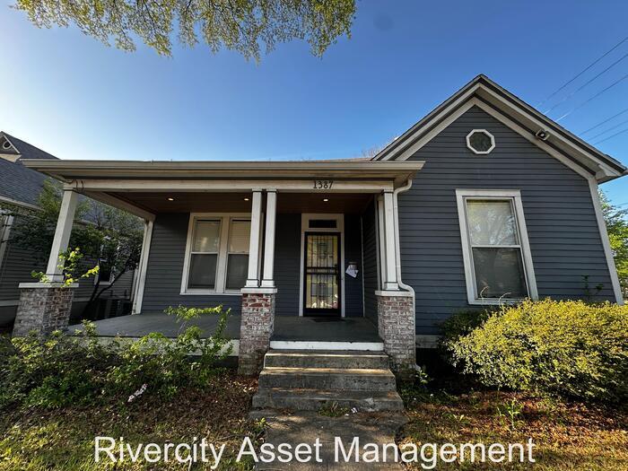 Located In Our Historical District!! A Must See!!! - Located In Our Historical District!! A Must See!!!