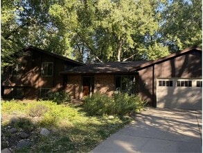 Building Photo - 14810 Lloyds Dr