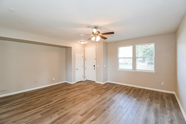 Building Photo - 11509 Spring Board Dr