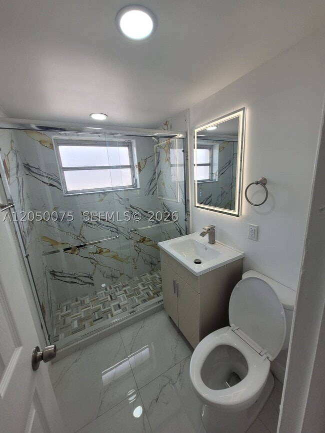 Building Photo - 3831 SW 79th Ave