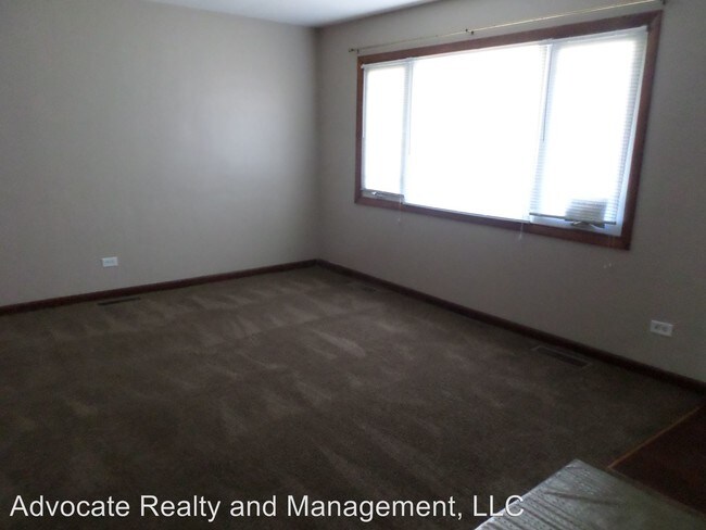 Building Photo - 1462 Freeland Ave