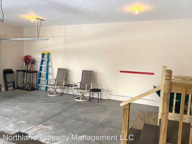 Foto del edificio - 2 br, 2 bath House - 3744 Creekside Dr