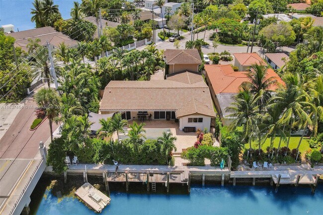 Building Photo - 1155 S Biscayne Point Rd