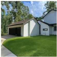 Building Photo - 6123 Northway Dr