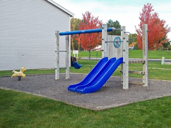 Building Photo - Pioneer Park