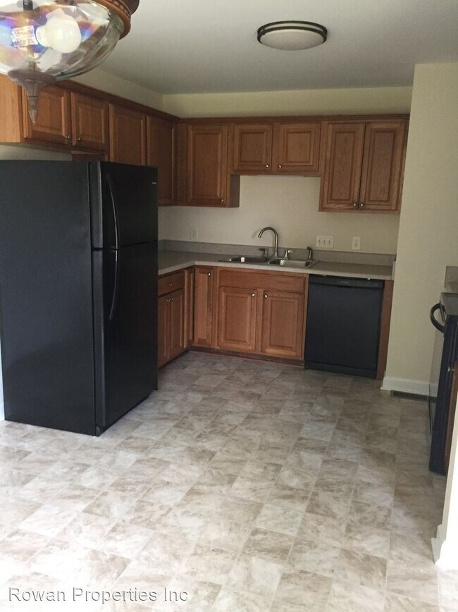 Building Photo - 3 br, 2 bath House - 905 S Long Street