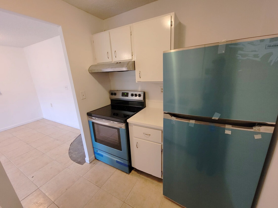 1068 Benoist Farms Rd, West Palm Beach, FL 33411 Townhome Rentals in