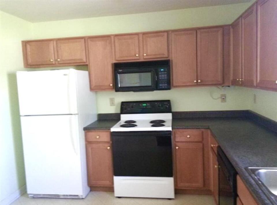 Building Photo - 805 Mickey Ln