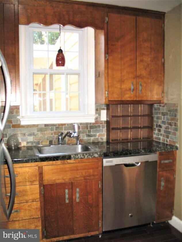 Foto principal - 5506 Roosevelt St