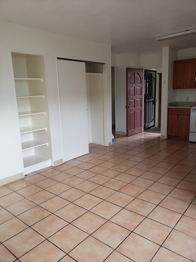 Foto del edificio - 1915 Ulana St