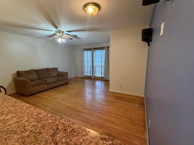 Foto del edificio - 8602 Glenlea St