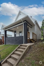 Building Photo - 310 N 4th St