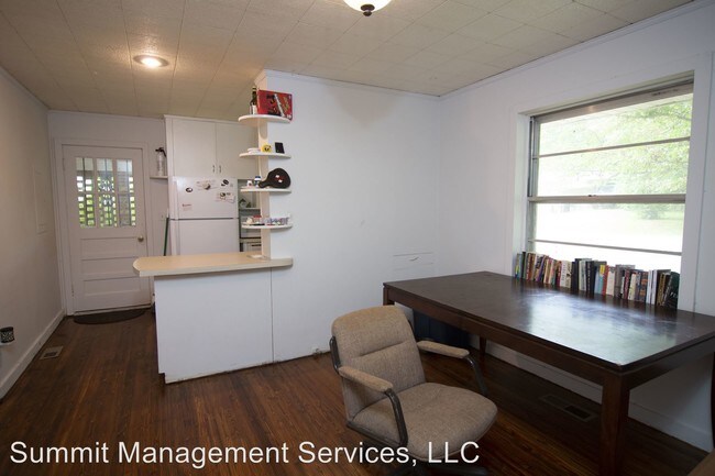 Building Photo - 3206 Jeff Davis Dr Ext