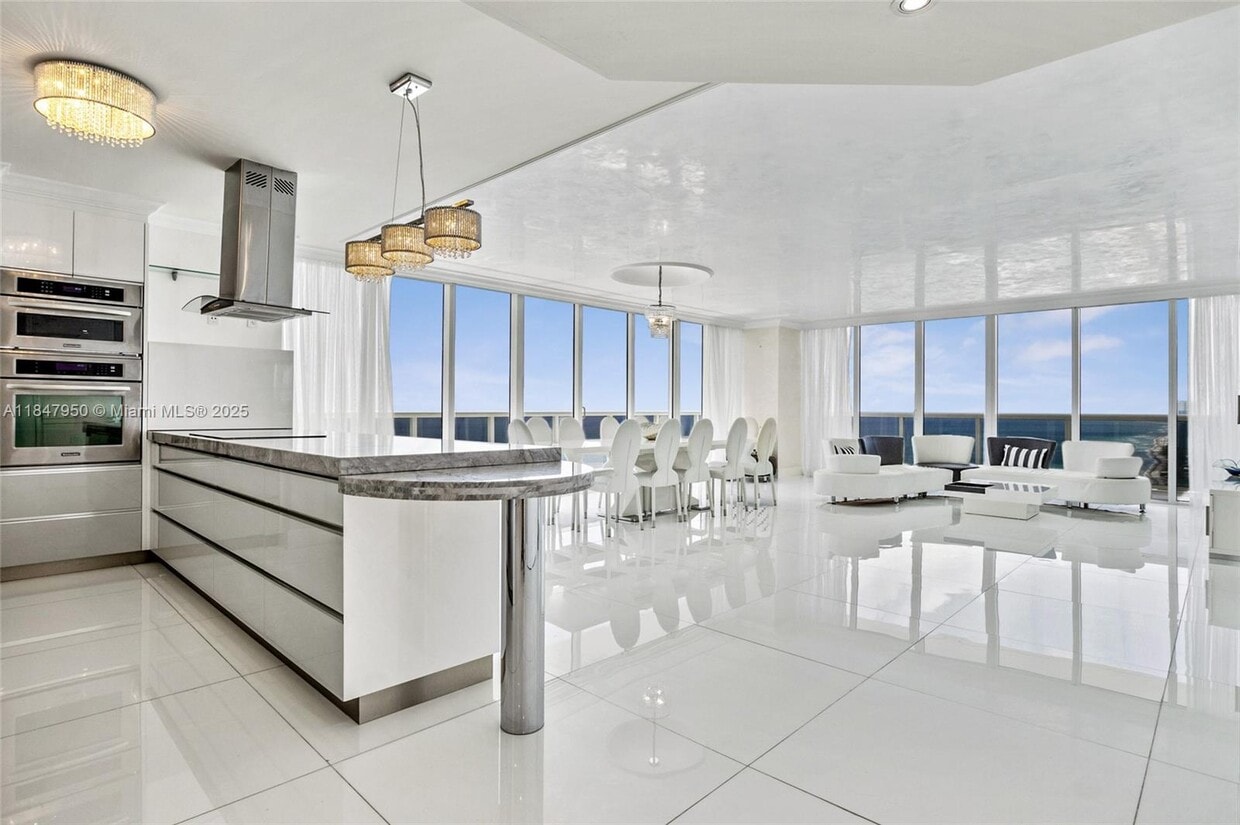 Foto principal - 1830 S Ocean Dr
