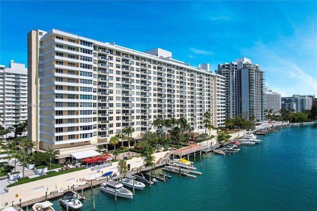 Building Photo - 5600 Collins Ave