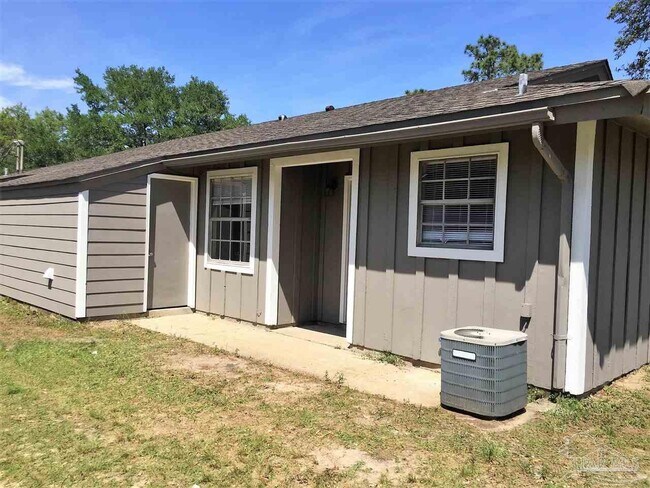 Building Photo - 1405 Toni St